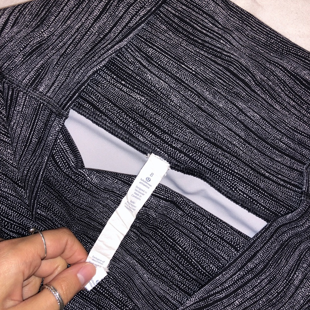 Lululemon - Picture 3 of 3
